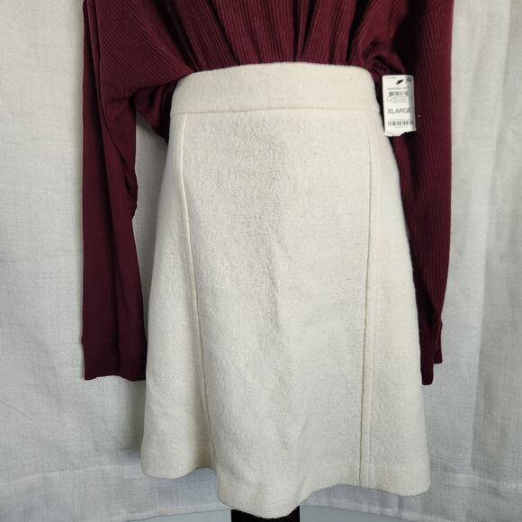 Ann Taylor Ivory Wool Blend Pencil Skirt Sz 4 EUC - Picture 2 of 5